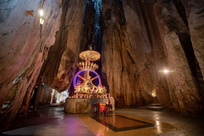 Marble Mountains - Monkey Mountain - Am Phu Cave am phu cave - monkey mountain