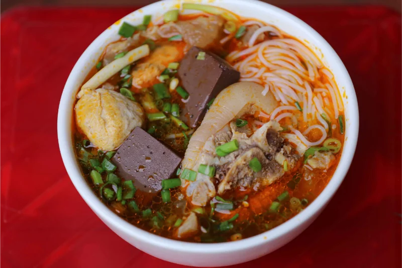 Hue by Night: Cyclo Foodie Adventure Bun Bo hue - hue food tour